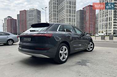 Внедорожник / Кроссовер Audi e-tron 2019 в 