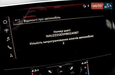 Внедорожник / Кроссовер Audi e-tron 2021 в 