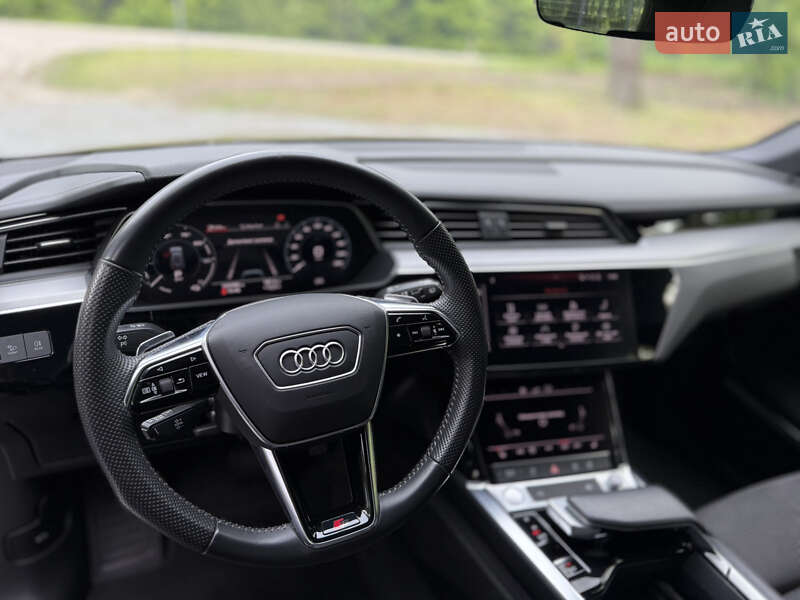 Внедорожник / Кроссовер Audi e-tron 2019 в Ровно