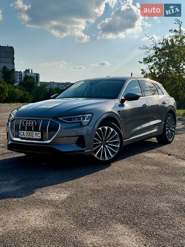 Внедорожник / Кроссовер Audi e-tron 2021 в Черкассах