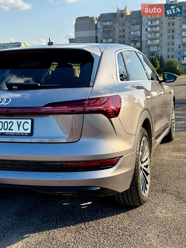 Внедорожник / Кроссовер Audi e-tron 2021 в Черкассах