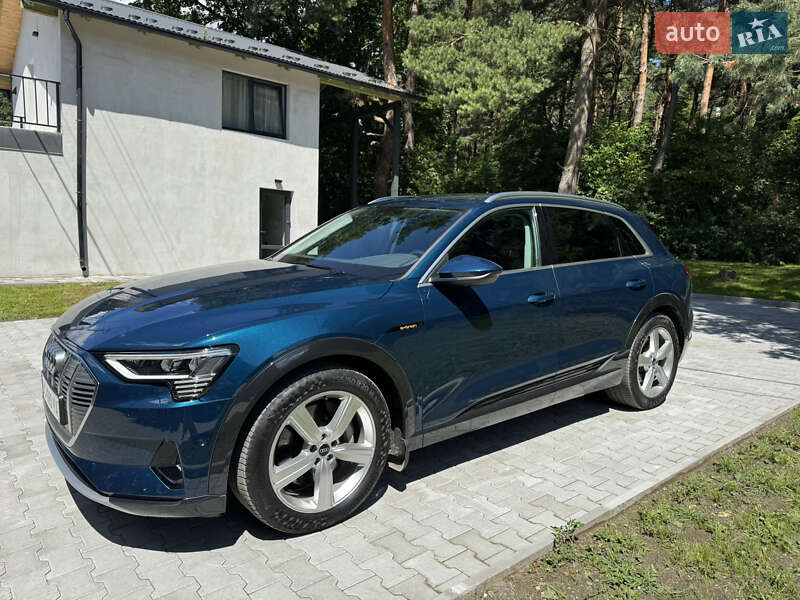 Внедорожник / Кроссовер Audi e-tron 2021 в Львове
