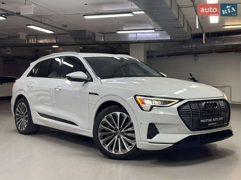 Внедорожник / Кроссовер Audi e-tron 2019 в Киеве