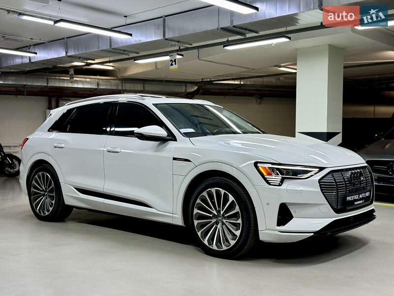 Внедорожник / Кроссовер Audi e-tron 2019 в Киеве