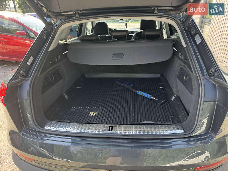 Внедорожник / Кроссовер Audi e-tron 2019 в Тернополе