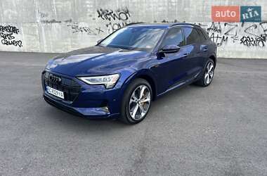 Позашляховик / Кросовер Audi e-tron 2021 в Солонці