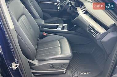 Внедорожник / Кроссовер Audi e-tron 2021 в 