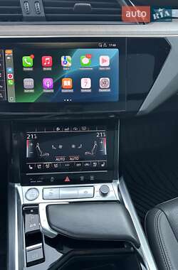 Внедорожник / Кроссовер Audi e-tron 2019 в 