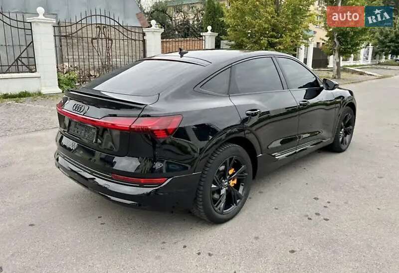 Внедорожник / Кроссовер Audi e-tron 2020 в Тернополе