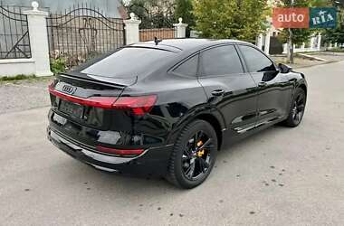 Позашляховик / Кросовер Audi e-tron 2020 в 
