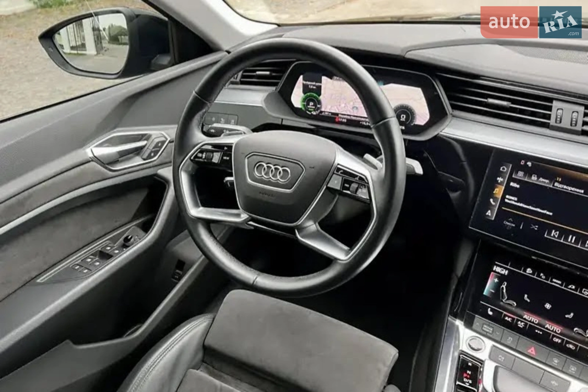 2020 Audi e-tron - мініатюра 5
