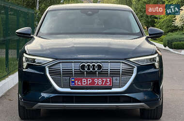 Внедорожник / Кроссовер Audi e-tron 2021 в 