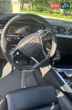 Внедорожник / Кроссовер Audi e-tron 2019 в 