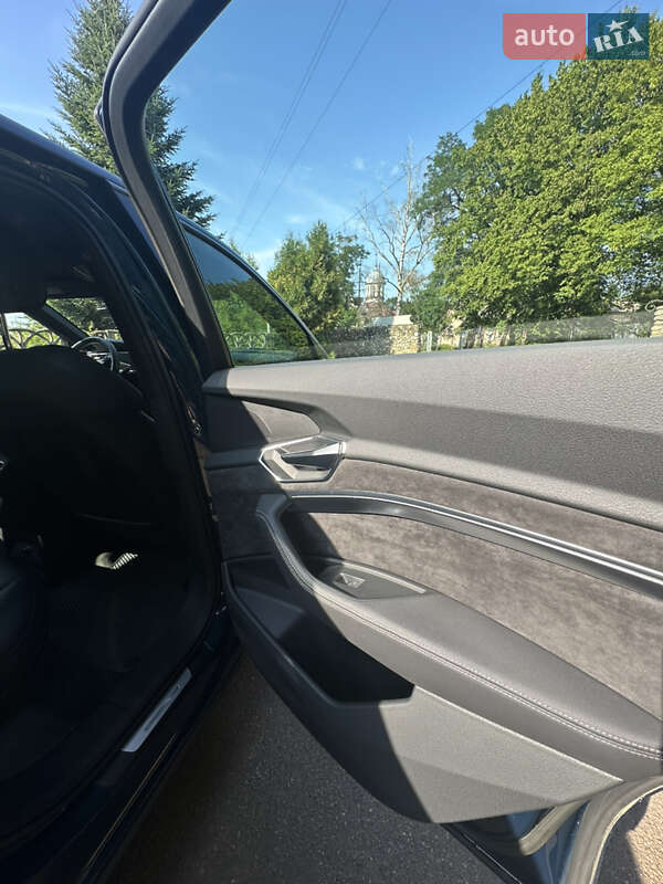 Позашляховик / Кросовер Audi e-tron 2019 в Івано-Франківську