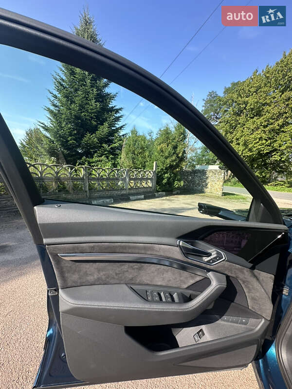 Позашляховик / Кросовер Audi e-tron 2019 в Івано-Франківську