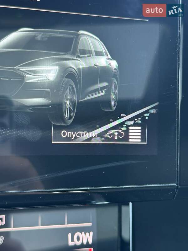 Внедорожник / Кроссовер Audi e-tron 2020 в Белогородке