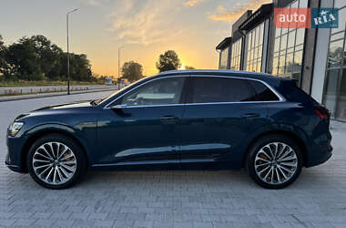 Внедорожник / Кроссовер Audi e-tron 2019 в 