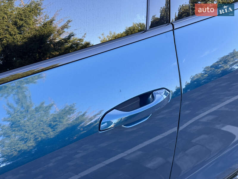 Внедорожник / Кроссовер Audi e-tron 2019 в Ужгороде
