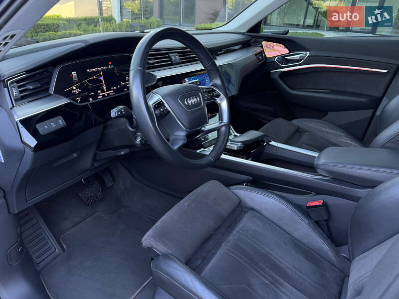 Внедорожник / Кроссовер Audi e-tron 2019 в Ужгороде