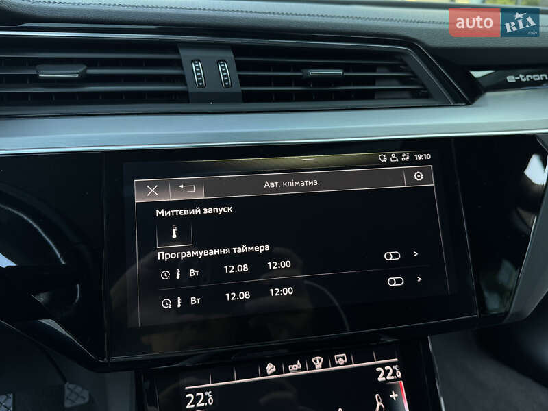 Внедорожник / Кроссовер Audi e-tron 2019 в Ужгороде