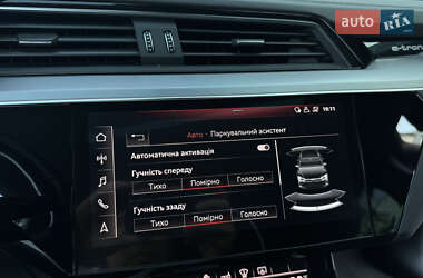 Внедорожник / Кроссовер Audi e-tron 2019 в 