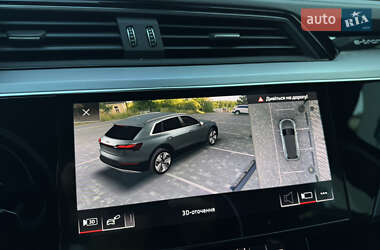 Внедорожник / Кроссовер Audi e-tron 2019 в 