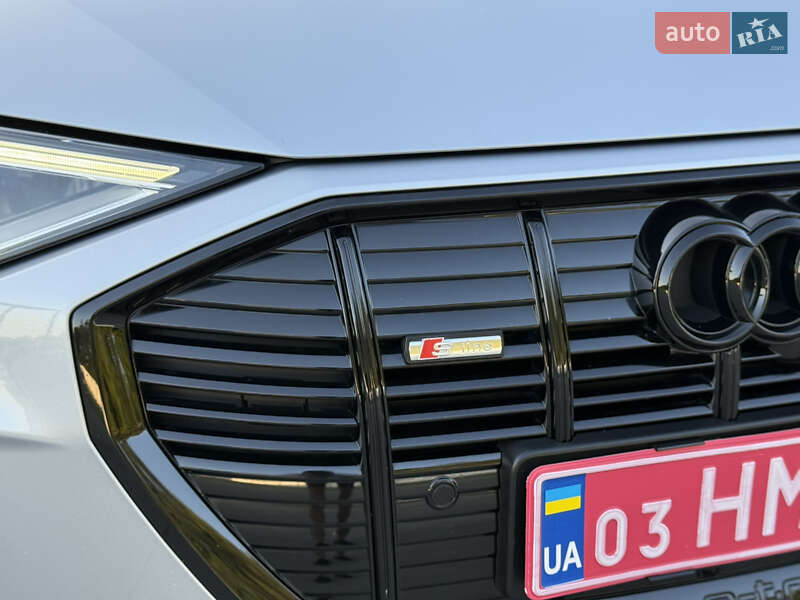 Внедорожник / Кроссовер Audi e-tron 2022 в Киеве