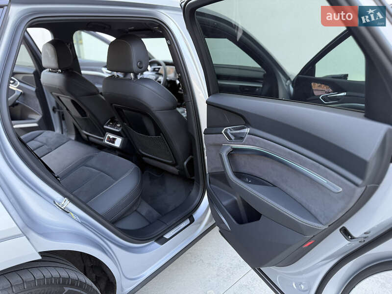 Внедорожник / Кроссовер Audi e-tron 2022 в Луцке