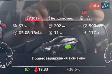 Внедорожник / Кроссовер Audi e-tron 2019 в 