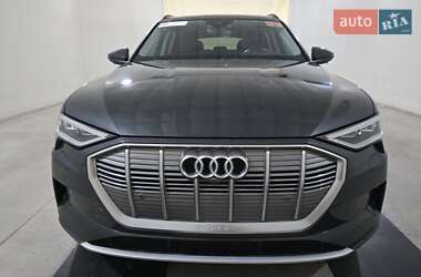 Внедорожник / Кроссовер Audi e-tron 2019 в 