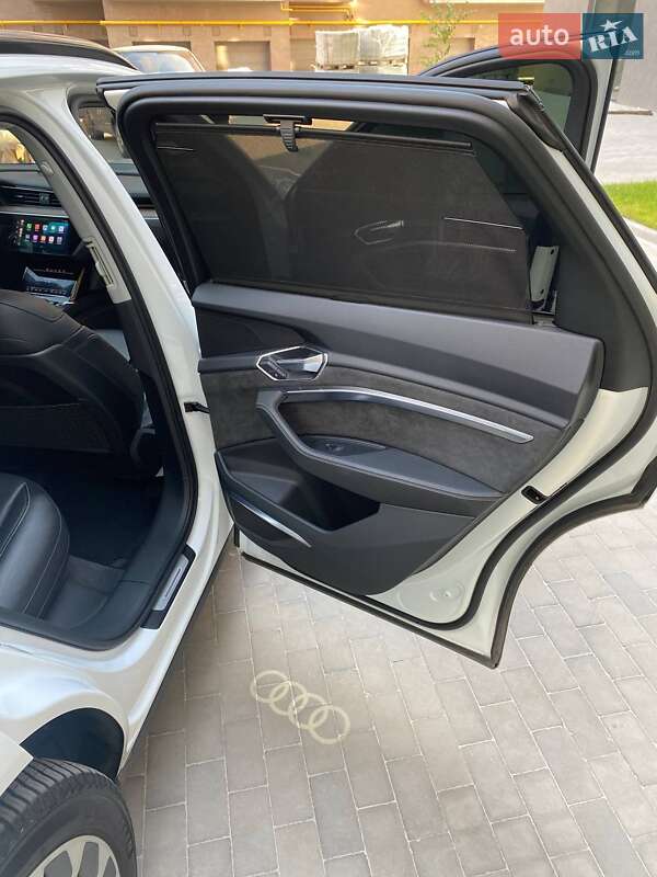 Внедорожник / Кроссовер Audi e-tron 2019 в Запорожье
