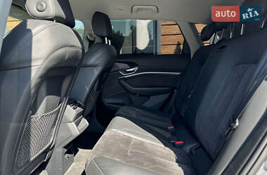 Внедорожник / Кроссовер Audi e-tron 2019 в 