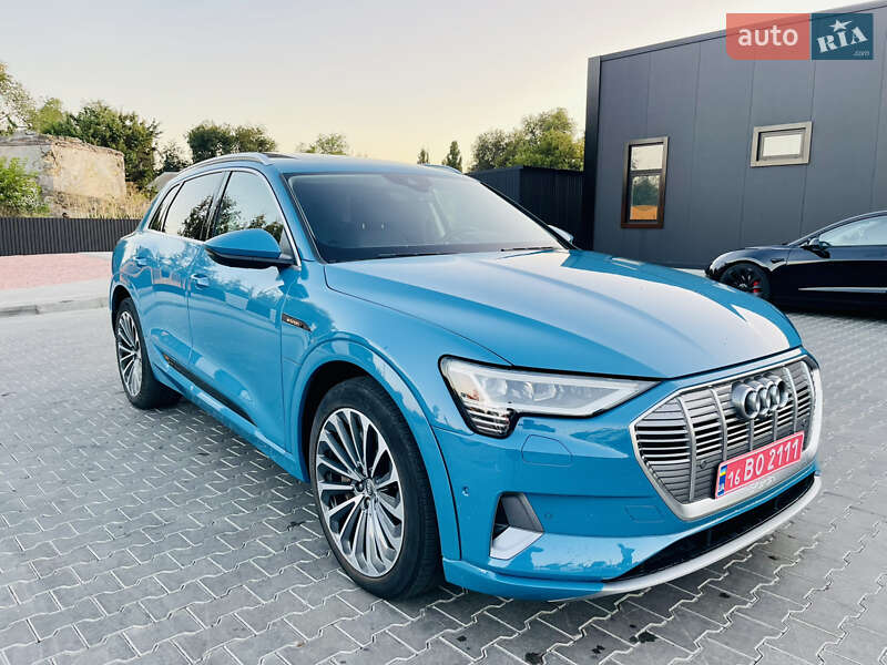 Внедорожник / Кроссовер Audi e-tron 2019 в Одессе фото 3 Внедорожник / Кроссовер Audi e-tron 2019 в Одессе