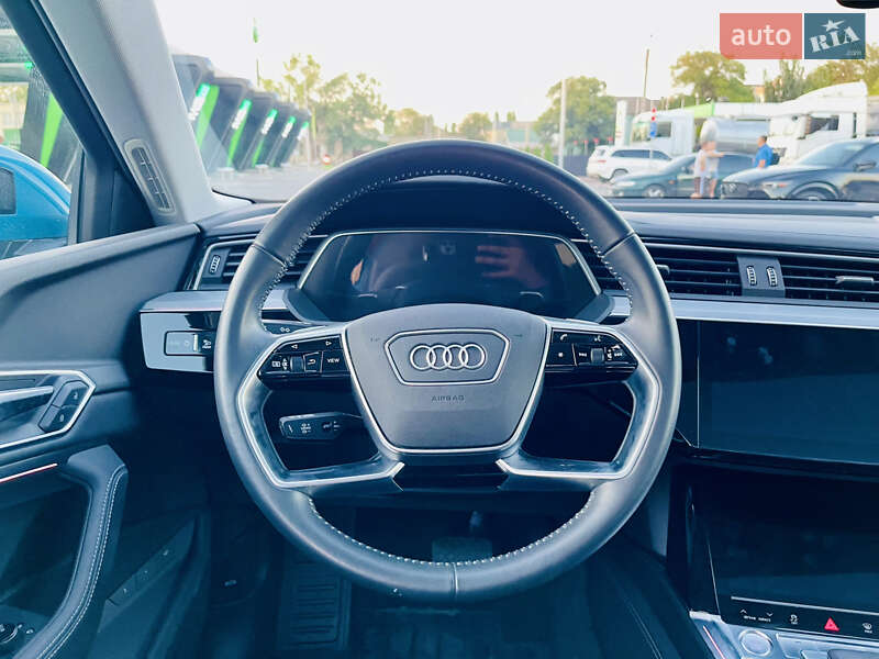 Внедорожник / Кроссовер Audi e-tron 2019 в Одессе фото 15 Внедорожник / Кроссовер Audi e-tron 2019 в Одессе