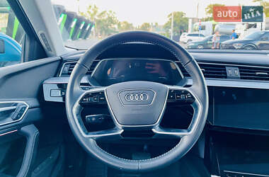 Внедорожник / Кроссовер Audi e-tron 2019 в 