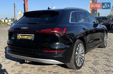 Внедорожник / Кроссовер Audi e-tron 2019 в 