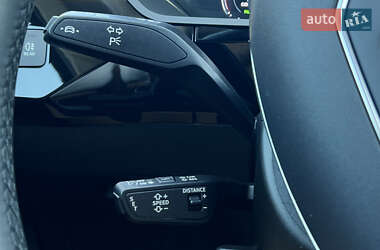 Внедорожник / Кроссовер Audi e-tron 2023 в 