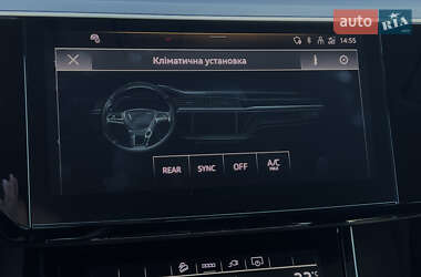 Внедорожник / Кроссовер Audi e-tron 2023 в 