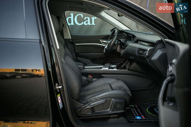 Внедорожник / Кроссовер Audi e-tron 2019 в Луцке