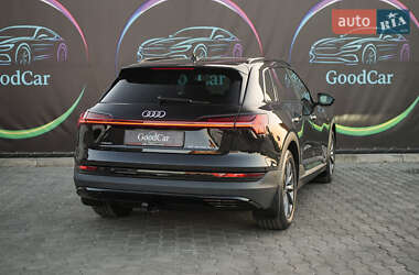 Внедорожник / Кроссовер Audi e-tron 2019 в 