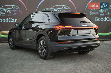 Внедорожник / Кроссовер Audi e-tron 2019 в 