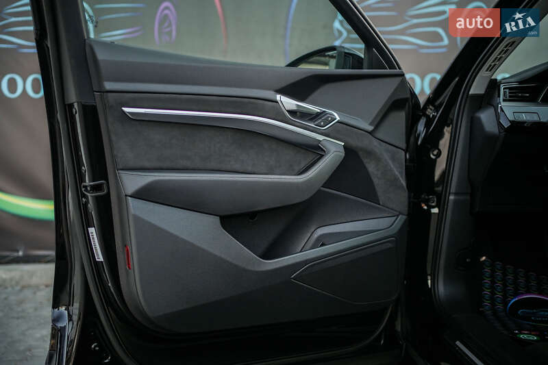 Внедорожник / Кроссовер Audi e-tron 2019 в Луцке