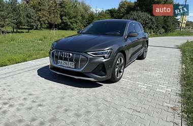 Внедорожник / Кроссовер Audi e-tron 2021 в 