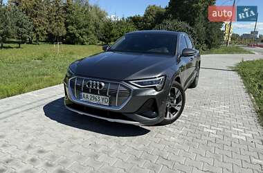 Внедорожник / Кроссовер Audi e-tron 2021 в 