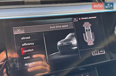 Внедорожник / Кроссовер Audi e-tron 2019 в 