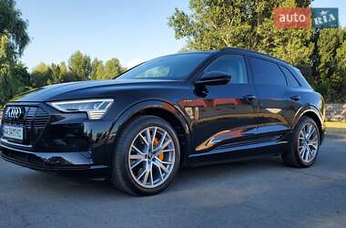 Позашляховик / Кросовер Audi e-tron 2019 в Києві
