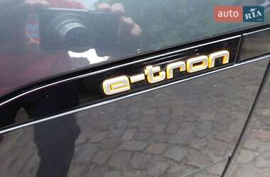Внедорожник / Кроссовер Audi e-tron 2019 в 