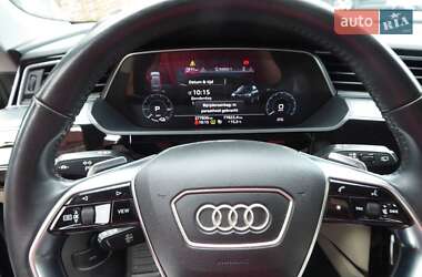 Внедорожник / Кроссовер Audi e-tron 2019 в 