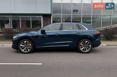 Внедорожник / Кроссовер Audi e-tron 2019 в 