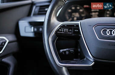 Внедорожник / Кроссовер Audi e-tron 2020 в 
